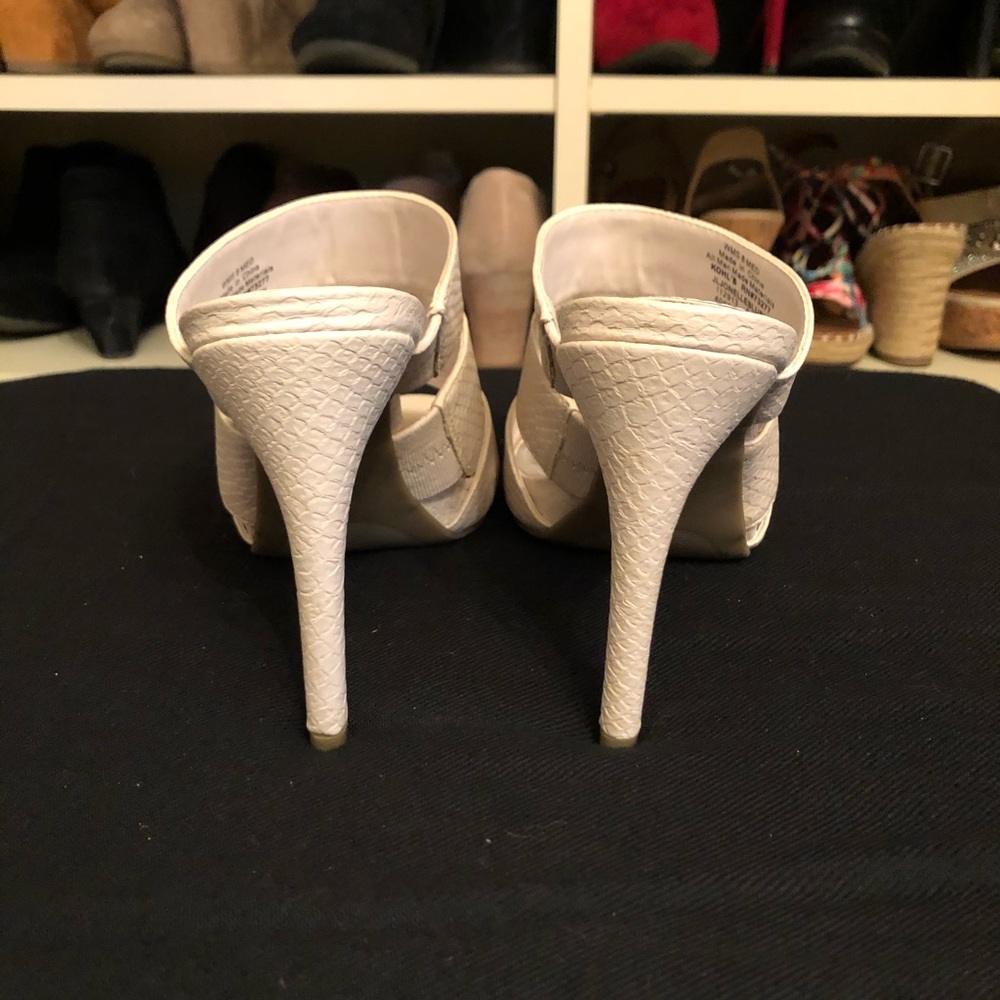 Shoes - Picture 3 of 4